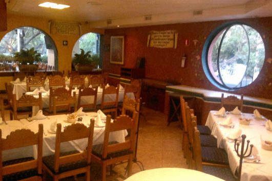 GARIBALDI AT NIGHT WITH DINNER IN VILLAMARIA TOUR FROM MEXICO CITY